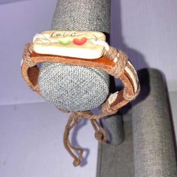 LOVE Arrow Hearts Leather and Stone Tie Brown Cream Red Green Bracelet 8 inches - Picture 8 of 10